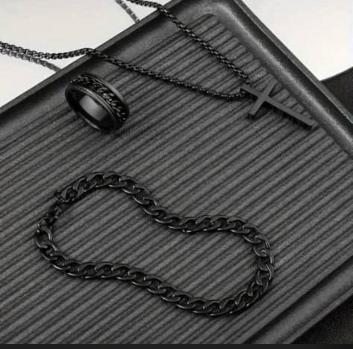 3in1 jewelry combo for him 🥰
N18,000