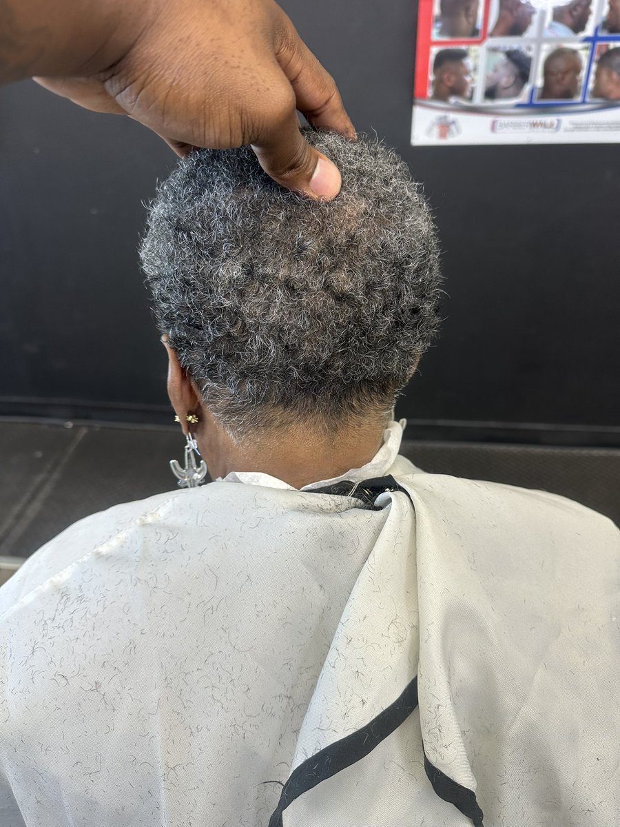 thechefbarber's tweet image. Women come to the barbershop too!

Come see me at Touch of Precision School of Barbering 💈

6701 N TRYON ST 
CHARLOTTE, NC 28213