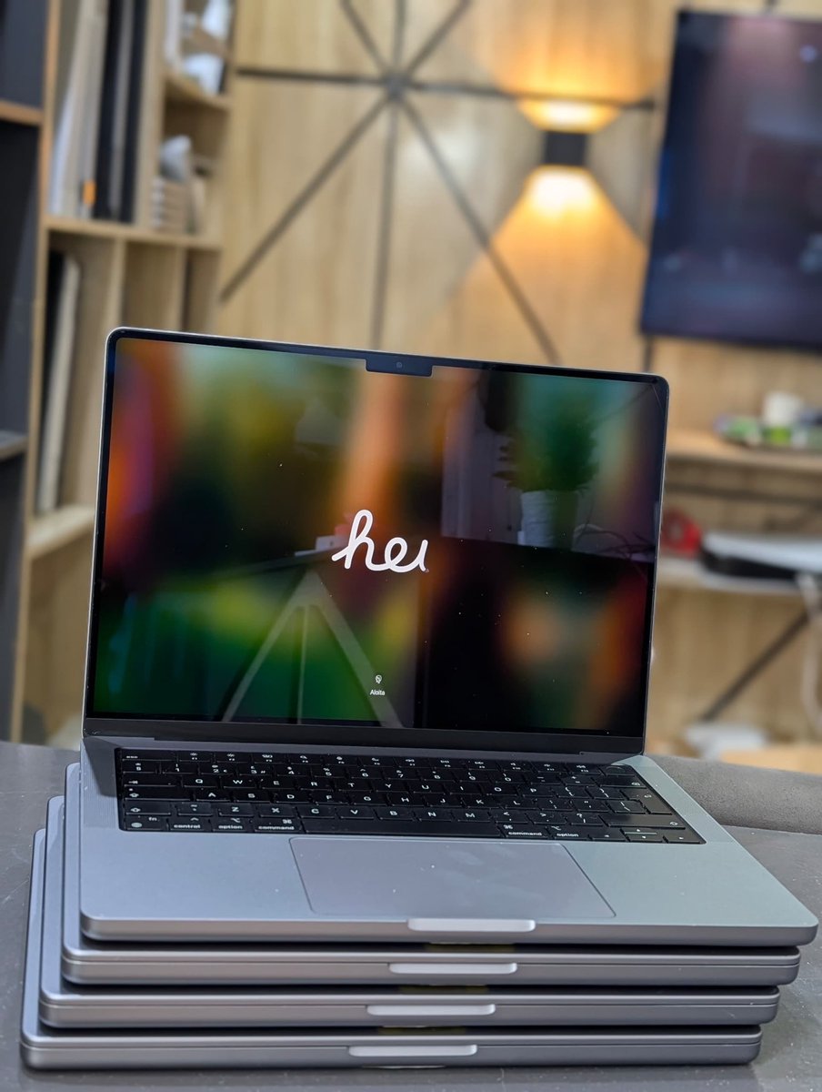 Fagalex_Insight's tweet image. MacBook for creators 

Ver clean MacBooks 💻 comes with store warranty 

To order: WhatsApp 09025101778 or dm @goodeal_store 

2021 MacBook Pro (14-inch, Apple M1 Pro with 8-core CPU and 14-core GPU, 16GB RAM, 512GB SSD) - Space Grey &amp;amp; Silver ₦1,600,000

2023 MacBook Pro…