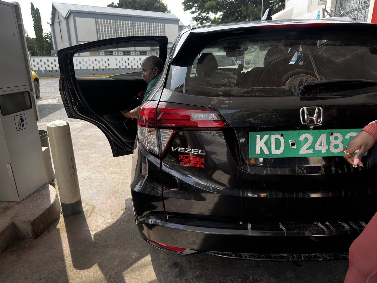 alasirimotors's tweet photo. Early this morning we saw off our honda vezel client

Welcome to the justice league https://t.co/JrM7UNGFvz