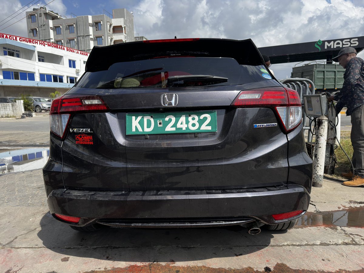 alasirimotors's tweet photo. Early this morning we saw off our honda vezel client

Welcome to the justice league https://t.co/JrM7UNGFvz