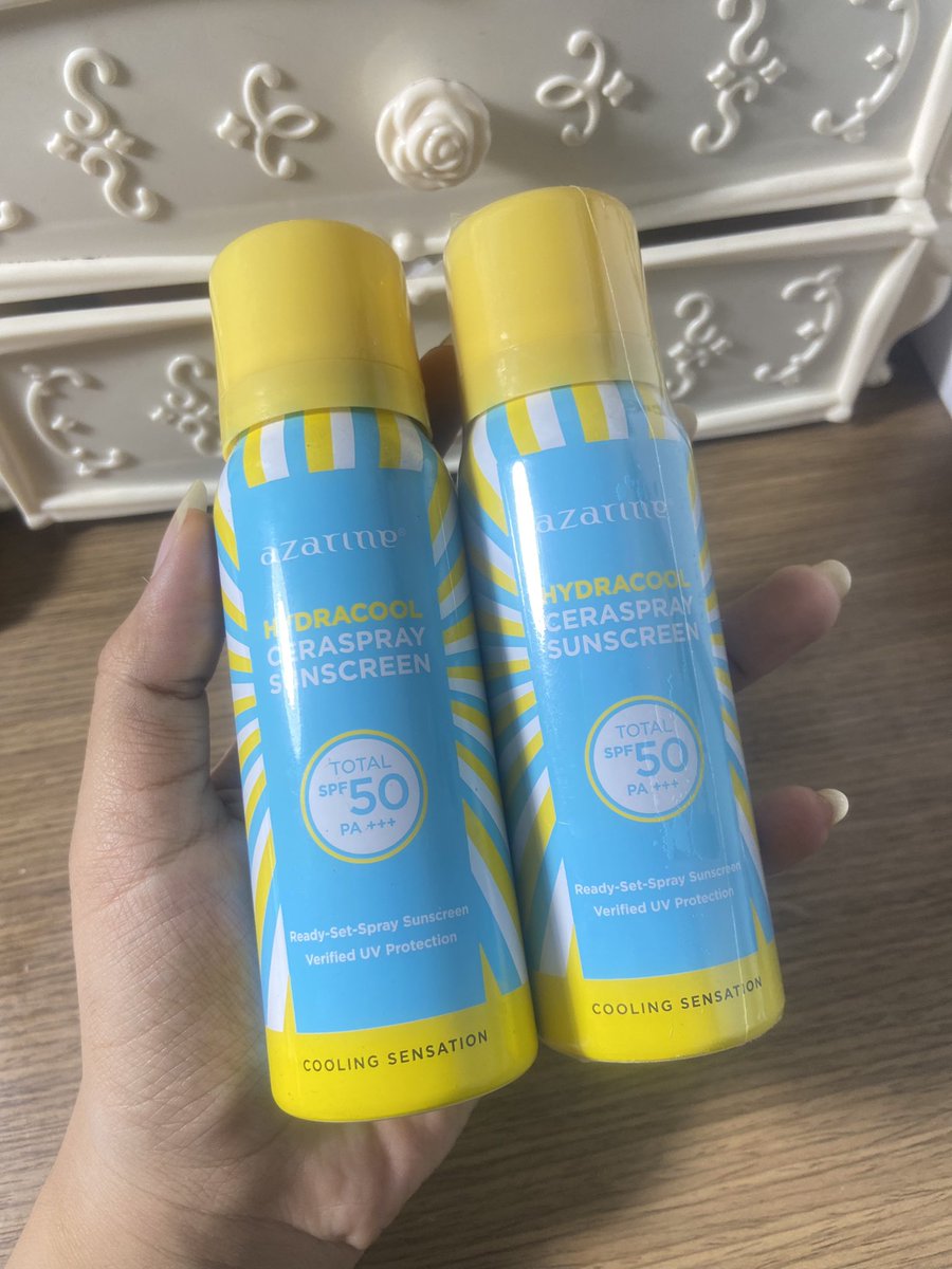 pythagorashel's tweet photo. masih jadi tahta sunscreen spray terbaik tahun ini,

Azarine Ceraspray Sunscreen https://t.co/4A18H3Ah90