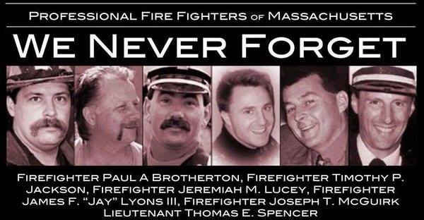 CambridgeMAFire's tweet photo. Remember those six brave Worcester Firefighters who gave their lives for others, Dec 3, 1999, at the Worcester Cold Storage Warehouse, Box 1438 transmitted at 1813 hours.
Remember the families, the brother and sister firefighters left behind, &amp; the wounds that never heal. https://t.co/7iu2YLTEwe