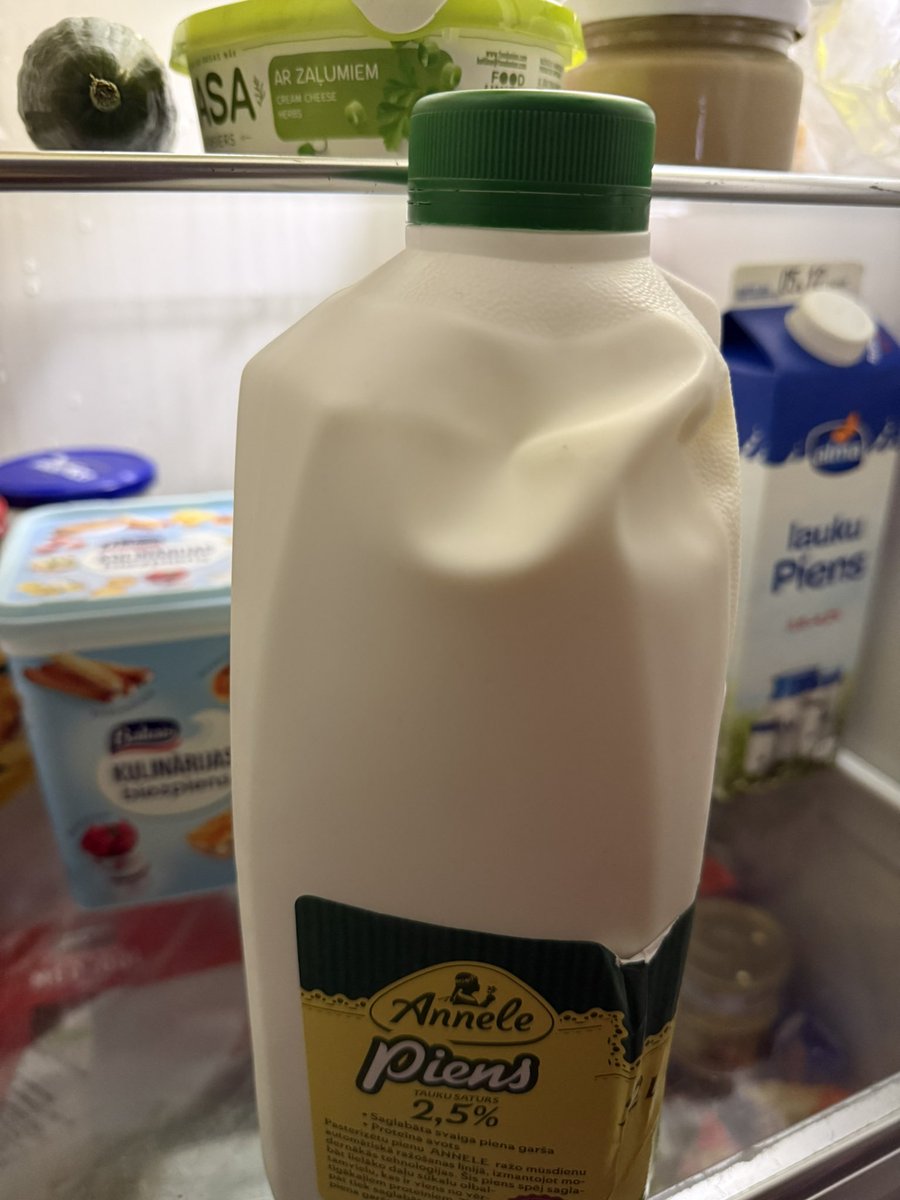 Kāpēc Anneles piens nevar būt tieši 2cm īsākā pudelē!? 😤