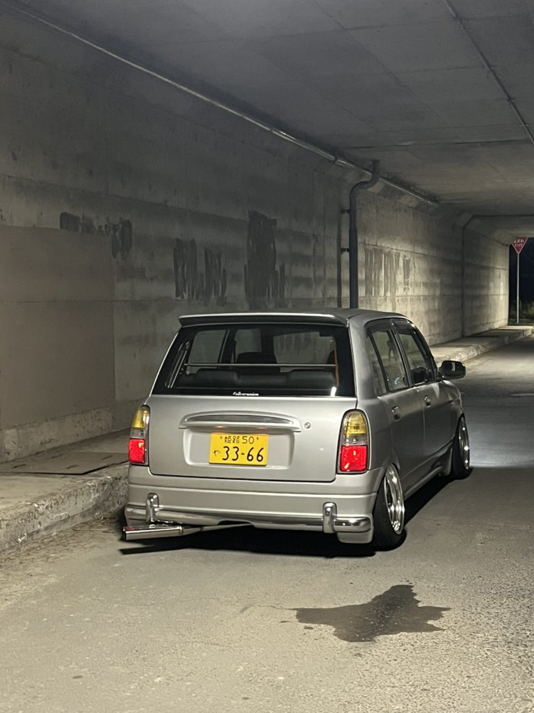 markn_L700S's tweet photo. サイド外して師匠に寄せた‼️
なんならシレッとレザーシートにもした！

 #深夜徘徊倶楽部 
 #silverunion https://t.co/IcR3FVuWLm