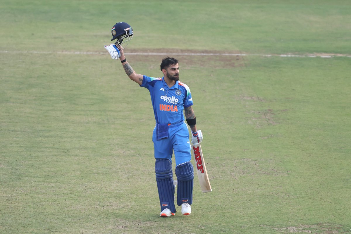 SultanM83244111's tweet photo. Stupendous. Remarkable. Exemplary 🫡

Recap Virat Kohli's 53rd ODI Hundred 🎥🔽 

https://t.co/1KpipcQM0I…

#TeamIndia | #INDvSA | @IDFCFIRSTBank | @imVkohli 
#INDvSA #ViratKohli 
@ICC 
@BCCI https://t.co/gfmWx2ojR7