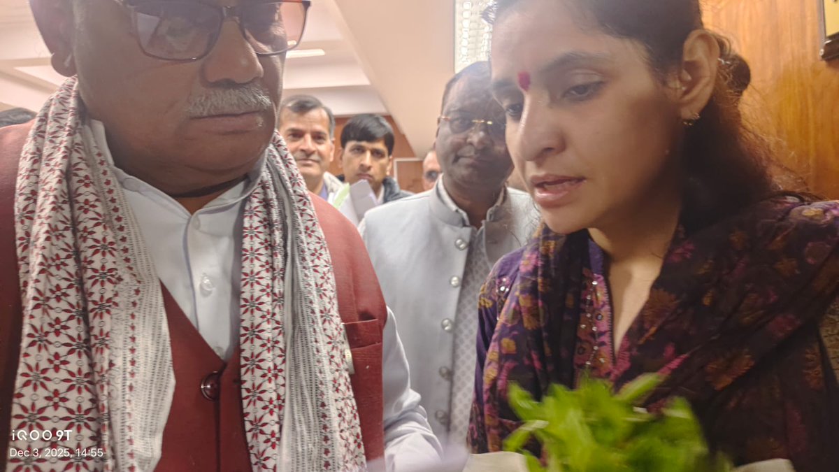 आज राजस्थान कम्प्यूटर टीचर एसोसिएशन (RCTA) प्रदेशाध्यक्ष अमृता जी द्वारा शिक्षा मंत्री श्रीमान मदन दिलावर जी एवं कृषि मंत्री श्रीमान किरोड़ीलाल मीणा जी को कंप्यूटर अनुदेशक कैडर, ग्रेड पे एवं जॉब चार्ट और अन्य विभागों में डेपुटेशन से मुक्त रखने बाबत ज्ञापन।
<a href="/AmritaSing83030/">Amrita Singh</a>