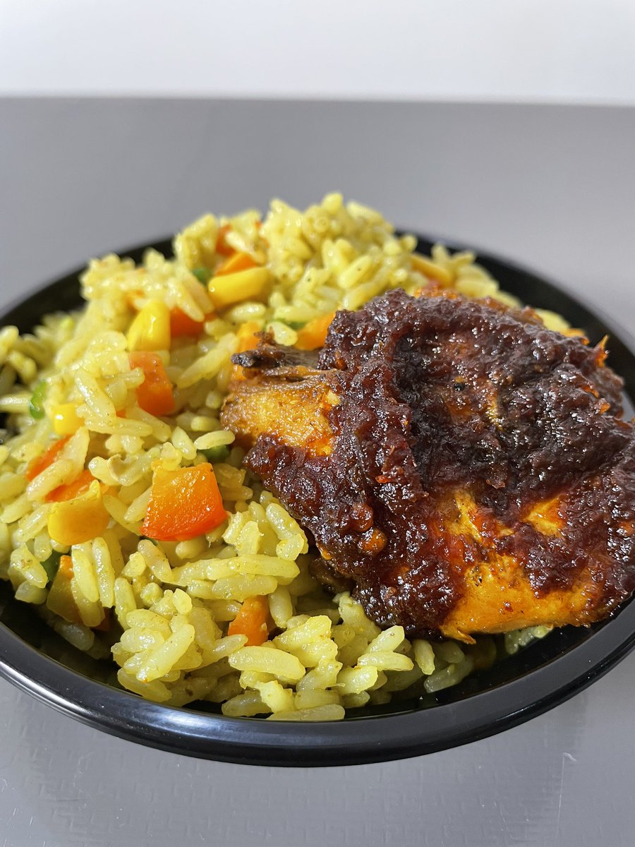 OurHavenHQ's tweet photo. Craving something delicious and filling?
Our Combo Meals have you covered.
Order on Chowdeck, Glovo, or Our Haven App.
Order here : https://t.co/hlY96Vea54
#OurHaven #ComboMeals
#FoodLover #HealthyFood #Nutrition #MealPlans #Abuja #AbujaLife #AbujaFoodie https://t.co/ADiVoNf76k