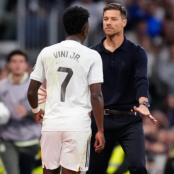 🗣️ Wesley Sneijder: “The El Clasico incident? You have to handle it the right way. Tell him, 'Vini, listen. This isn't okay, you know that. Don't ever do it again. For now, it's fine, but not in the next game you play. I have all my confidence in you, but there are times when I