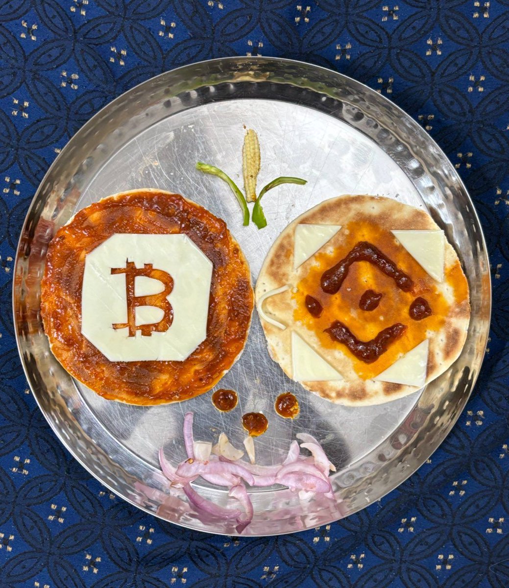 Komal 🖤 tweet media