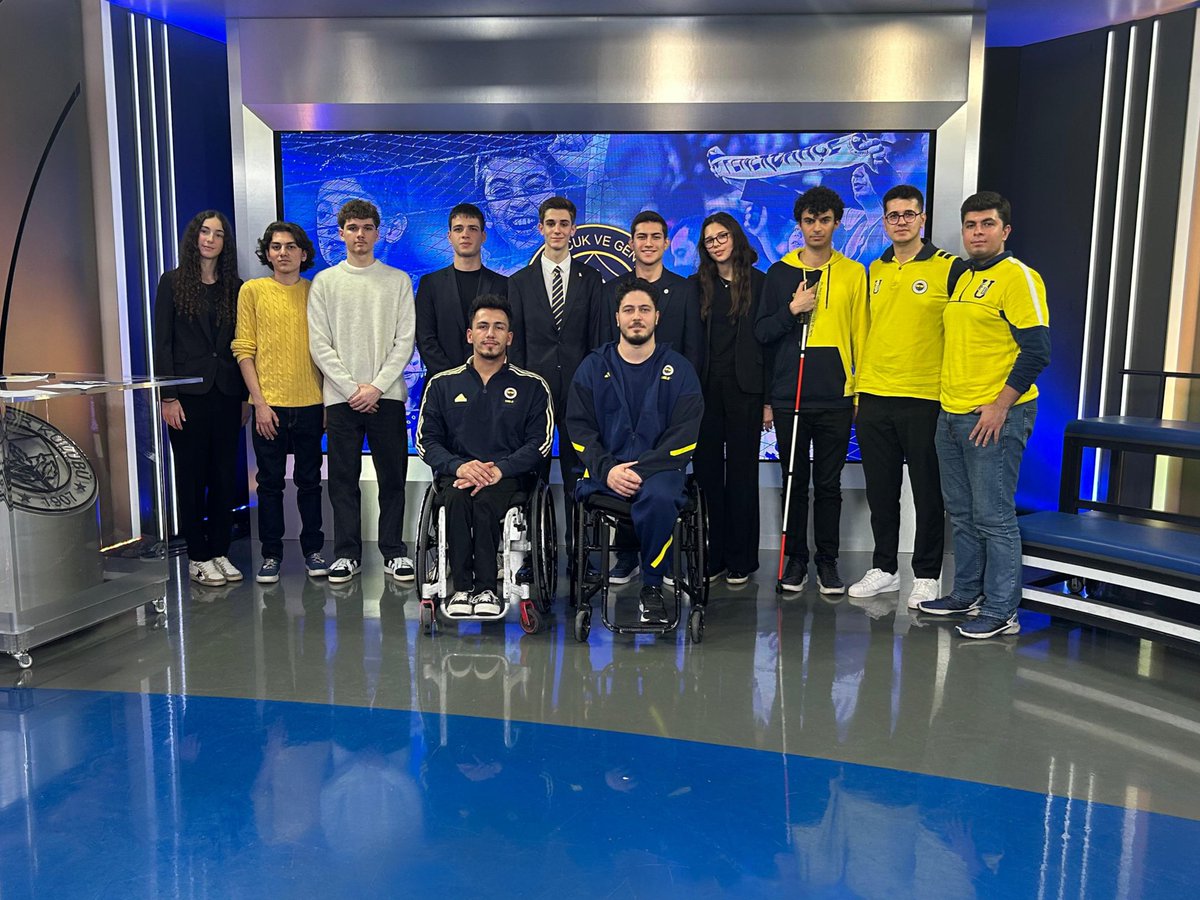 3 Aralık Dünya Engelliler Günü kapsamında Fenerbahçe Çocuk ve Gençlik Komitesinin FBTV’de düzenlemiş olduğu programa katılım sağladık. Yayın süresince ‘Görmezden Gelme’ projemizi  anlatarak merak edilen soruları yanıtladık. Program saat 18.00’de FBTV’de yeniden yayınlanacak.
