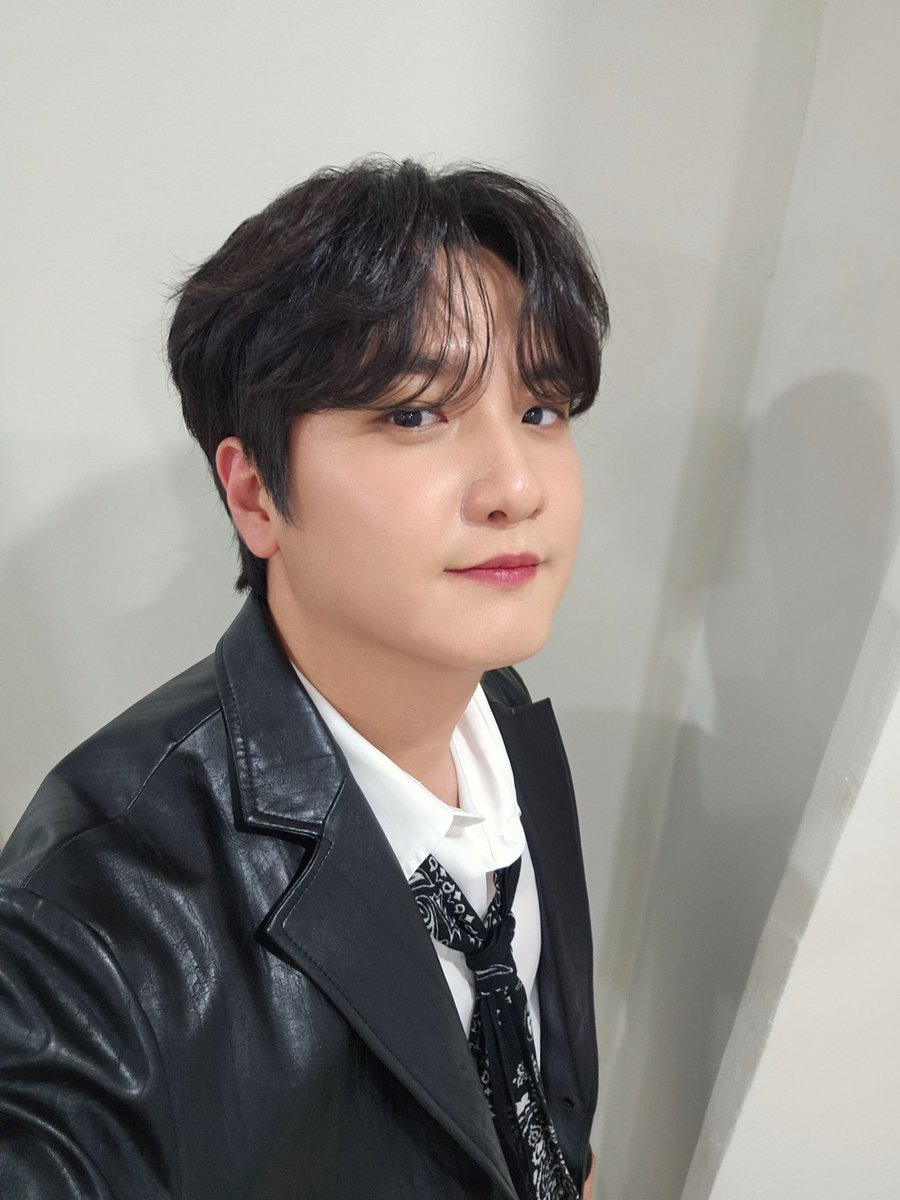 pplleu's tweet image. ⚠️ 사기 주의 ⚠️
&apos;여성을 위한 크리스마스 선물은 액세서리나 화장품을 추천&apos;이라는 루머가 돌고 있습니다만, 절대 믿지 마세요

여성이 정말로 원하는 것은 
↓↓↓↓↓