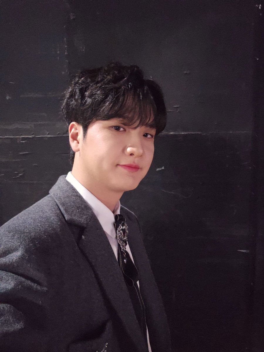 pplleu's tweet image. ⚠️ 사기 주의 ⚠️
&apos;여성을 위한 크리스마스 선물은 액세서리나 화장품을 추천&apos;이라는 루머가 돌고 있습니다만, 절대 믿지 마세요

여성이 정말로 원하는 것은 
↓↓↓↓↓