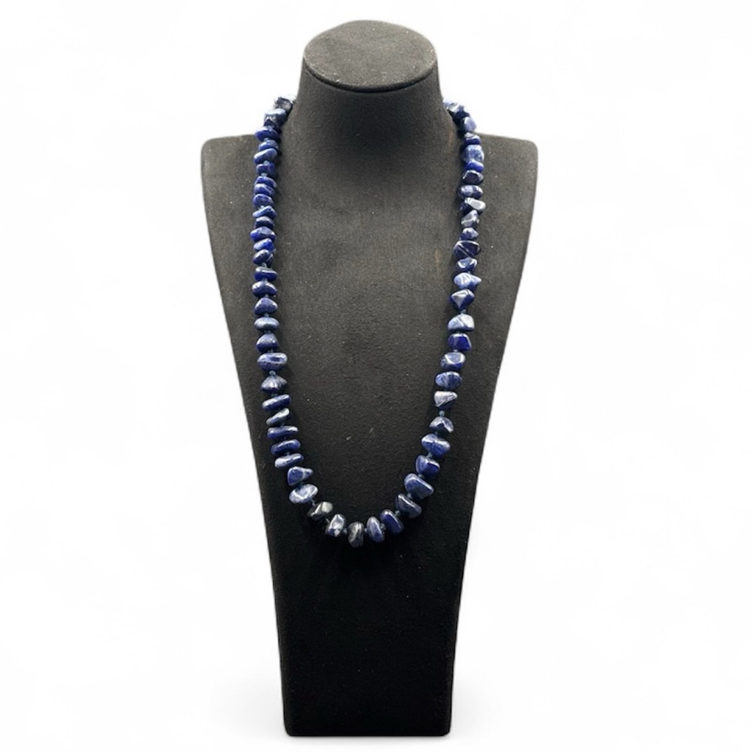 Need a little mid-week balance? ✨💙
Our Handmade Sodalite Necklace, crafted in Devon, is the perfect way to bring clarity, calm, and confidence into your day.

Made with 100% genuine blue Sodalite, hand-polished with care, and complete with a Certificate of Authenticity, this …