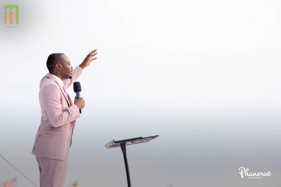 Hassan5omaset's tweet photo. Child of God, 

The yoke of slavery was broken off of you. You have a non-negotiable freedom purchased by Christ, stand therein.

#ApostolicImpartation
#NightOfPrayer2025 https://t.co/bfh3TIgFFN