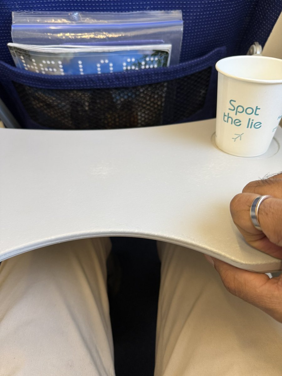 OverthinkKaAdda's tweet image. Spot the lie: @IndiGo6E  crew now get comfy sneakers. 

#TravelHumour #TravelIndia