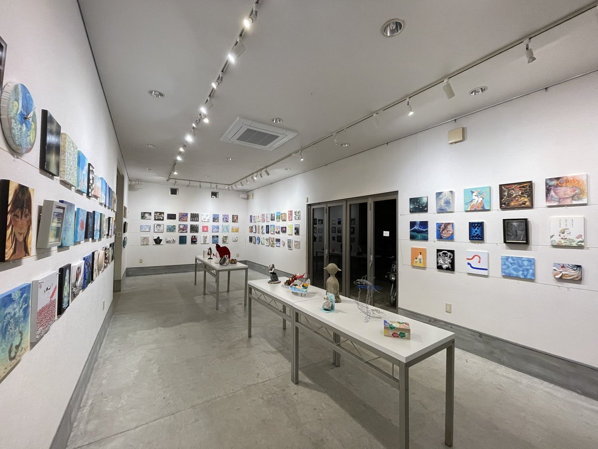 開催まであと3日

157作品設置完了。
あとは、キャプションとオンラインページ作成。会期2日目からオンライン販売と遠隔投票有ります。
作家支援お願いします！

TATSUYA ART COMPETITION 2025
12月6日 (土) 〜 20日 (土)
11:00～18:00
GALLERY龍屋（愛知）

#タツコン2025
t2y.info/exhibition/288…