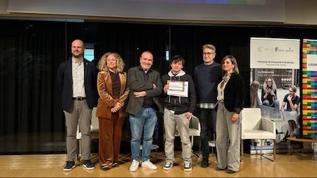 Premi al projecte més sostenible (CFGS)
🔹 🏆 BIOFILTRES D’AIGUA
🔹 🏫 <a href="/etlleida/">Escola del Treball</a> 
Sistema de filtratge d’aigua orientat a la reducció de l’impacte ambiental.
#PremisTalentLleida 
<a href="/diputaciolleida/">Diputació de Lleida</a> <a href="/paerialleida/">Ajuntament de Lleida</a>
