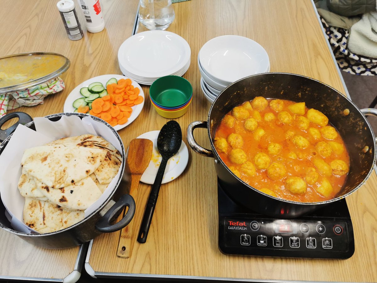 ANYiSO_Glasgow's tweet image. Today’s cooking class was a hit!
We cooked up a tasty Meatball &amp;amp; Potato Curry 🍛🔥
Can’t wait for the next session!
#CookingClass #Foodies #CurryNight