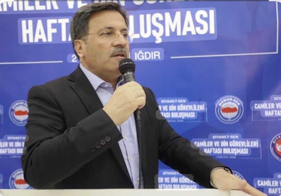 DİYANET SEN GENEL BAŞKANI <a href="/yildizali19/">Ali YILDIZ</a> : 
Toplu sözleşmede kamu çalışanları ve emekliler söz konusu olunca, kasa boş, para yok diyerek; ekonomik dengeleri bahane edip cimri davranan ekonomi üst yönetiminin kendilerine katmerli zam söz konusu olunca kasanın ağzını sonuna kadar