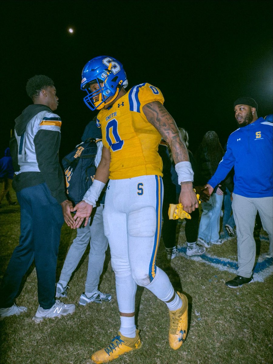 🙏🏾🙏🏾Blessed to receive 1st Team All-Region LB, All Def Utility POY, and 2nd Team All-Region DE ‼️ <a href="/OscarSmithFB/">Oscar Smith Football</a> <a href="/CoachSimmons__/">Jahvoni Simmons</a>