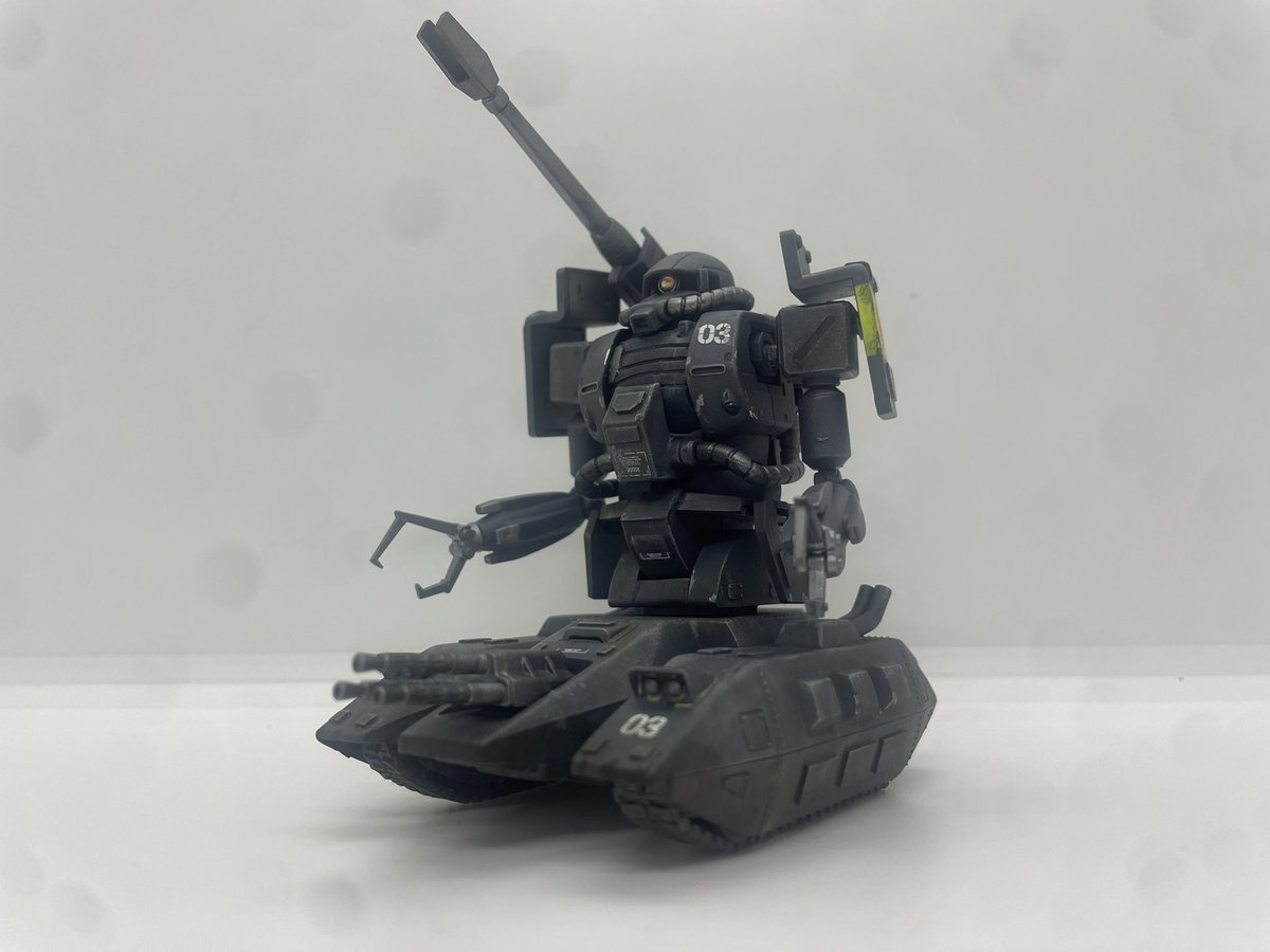 寒さ凌ぎにザクを貼れ ぼくの