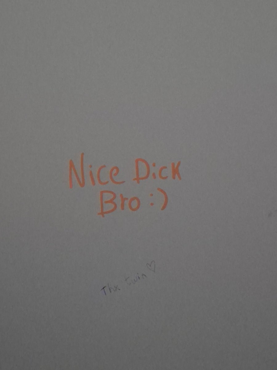 mucoconner's tweet image. İşerken şöyle bişey görmek insanın gününü güzelleştiriyor. Böyle ince davranışlar çok hoş