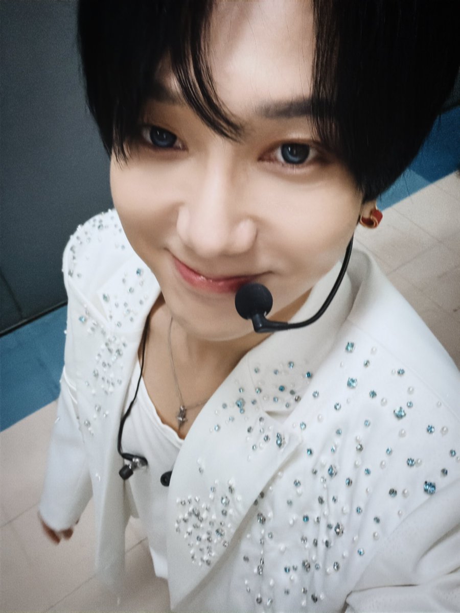 shfly3424's tweet image. Aku kangen kalian. Sekarang giliran kalian. @YESUNG_smtown