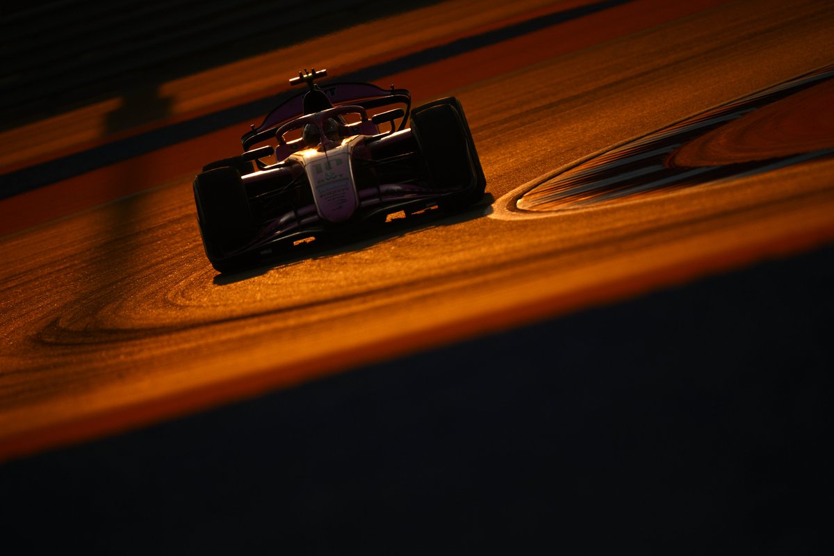 Formula2's tweet image. Is there anything cooler than #F2 cars in this sort of light? 🤔

Qatar and the Lusail International Circuit brought the goods 😍

#QatarGP