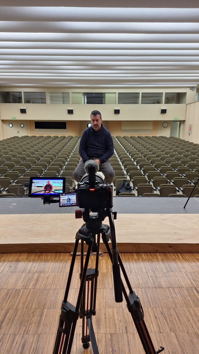 Llega la Navidad… y con ella, nuevas ilusiones.
 Además de nuestro próximo trabajo discográfico para Cuaresma, la #BSMCA presentará una sorpresa muy especial de forma paralela.

Os dejamos unas imágenes como adelanto… 👀📸
 Atentos a nuestras redes.