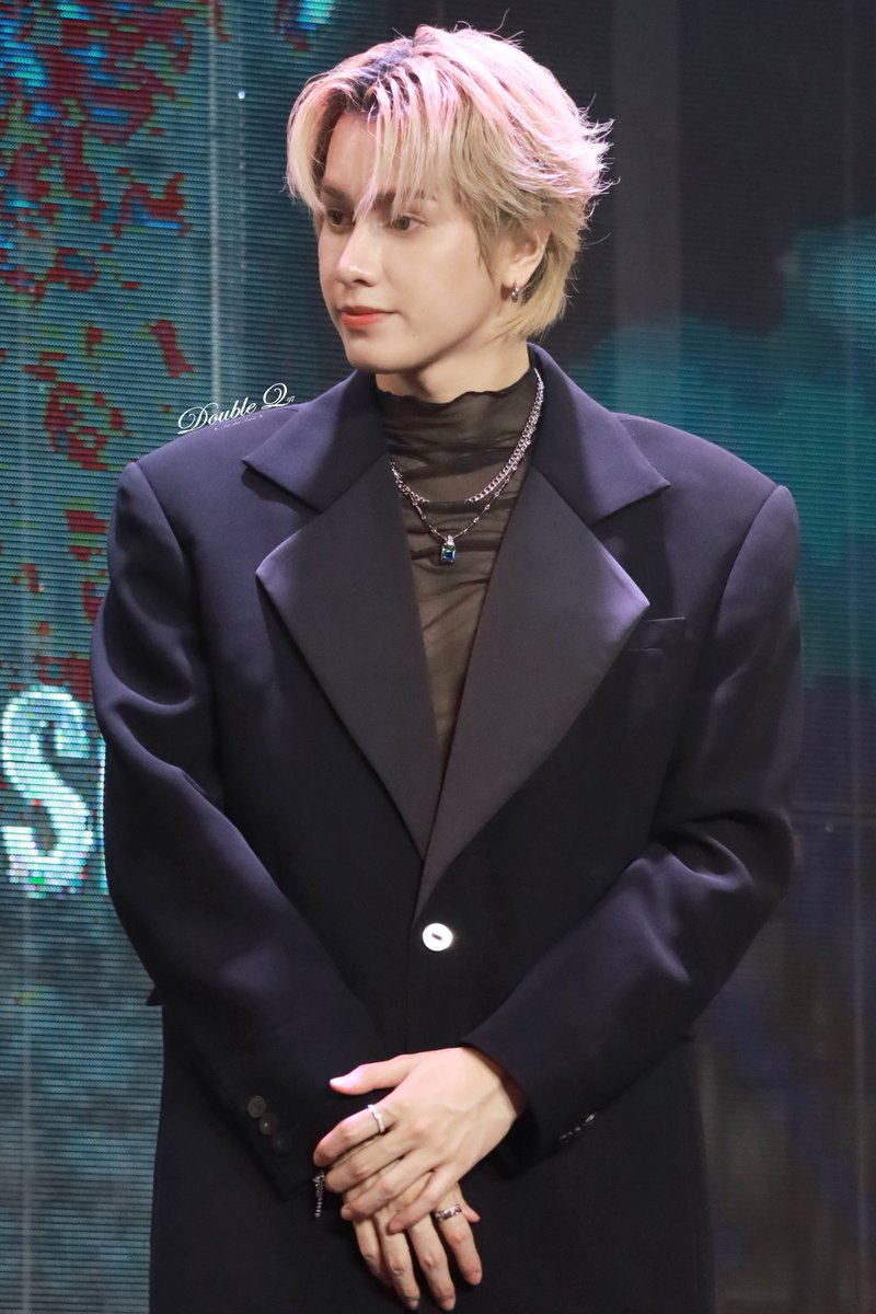 DoubleQ97's tweet photo. 𝟚𝟘𝟚𝟝.𝟙𝟘.𝟙𝟡
宝宝背疼了吗
SmartCSNP in Nanning
𝔻𝕠 𝕟𝕠𝕥 𝕔𝕦𝕥 𝕞𝕪 𝕔𝕣𝕖𝕕𝕚𝕥 𝕋𝕙𝕩.
@smart_csnp
#CSNP #csnp_21
#Smartchisanupong
#SmartCSNPNanningParty
#SmartCSNP1stMiniAlbumFM https://t.co/fCypPIRZPM