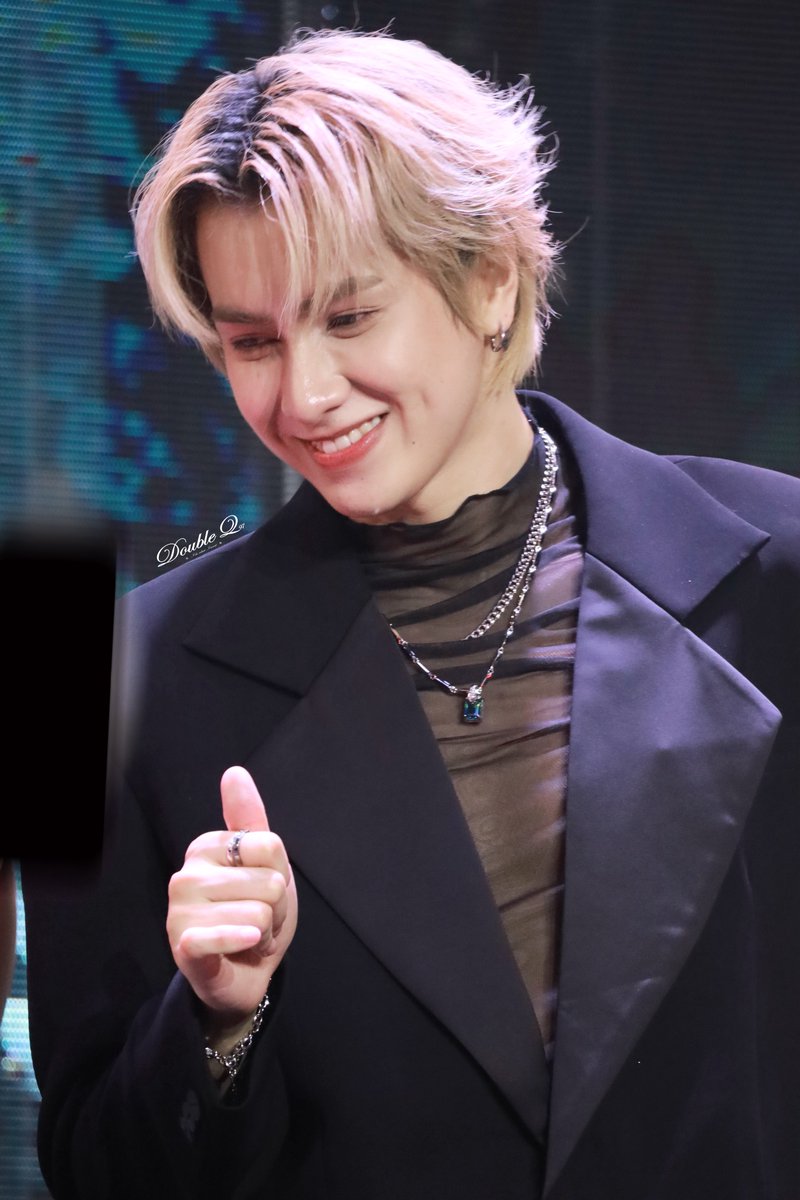 DoubleQ97's tweet photo. 𝟚𝟘𝟚𝟝.𝟙𝟘.𝟙𝟡
宝宝背疼了吗
SmartCSNP in Nanning
𝔻𝕠 𝕟𝕠𝕥 𝕔𝕦𝕥 𝕞𝕪 𝕔𝕣𝕖𝕕𝕚𝕥 𝕋𝕙𝕩.
@smart_csnp
#CSNP #csnp_21
#Smartchisanupong
#SmartCSNPNanningParty
#SmartCSNP1stMiniAlbumFM https://t.co/fCypPIRZPM