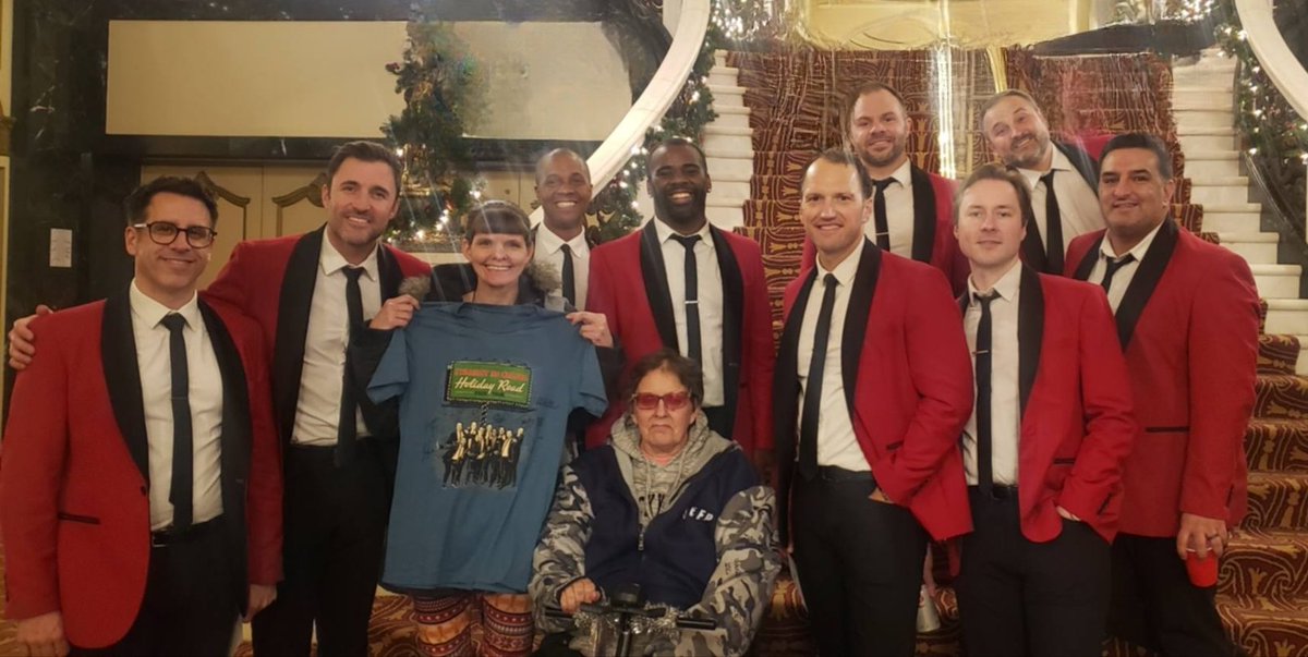 Webgirl9962's tweet photo. @SNCmusic @sncsteve it was great to see these guys again! They always put on the best show! #SleighedIt ๐ฅฐ๐ถ๐คฉ https://t.co/w1ZFXTJwT1