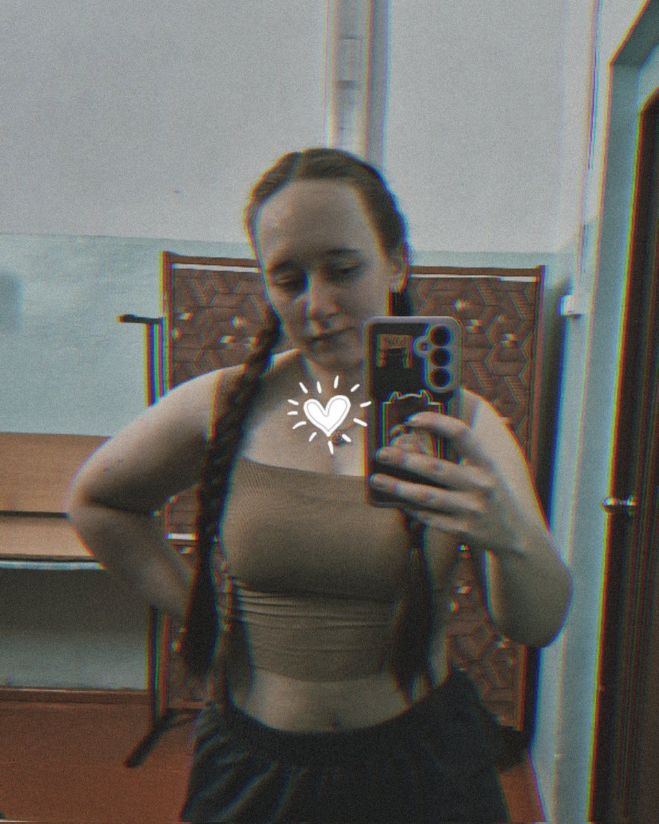 seredkina_art's tweet image. Good morning, lovelys 💛

I&apos;ve been working out at the gym, I&apos;m going home. 

Have a happy Wednesday 😊 

#NFTCommunity #NFTartist