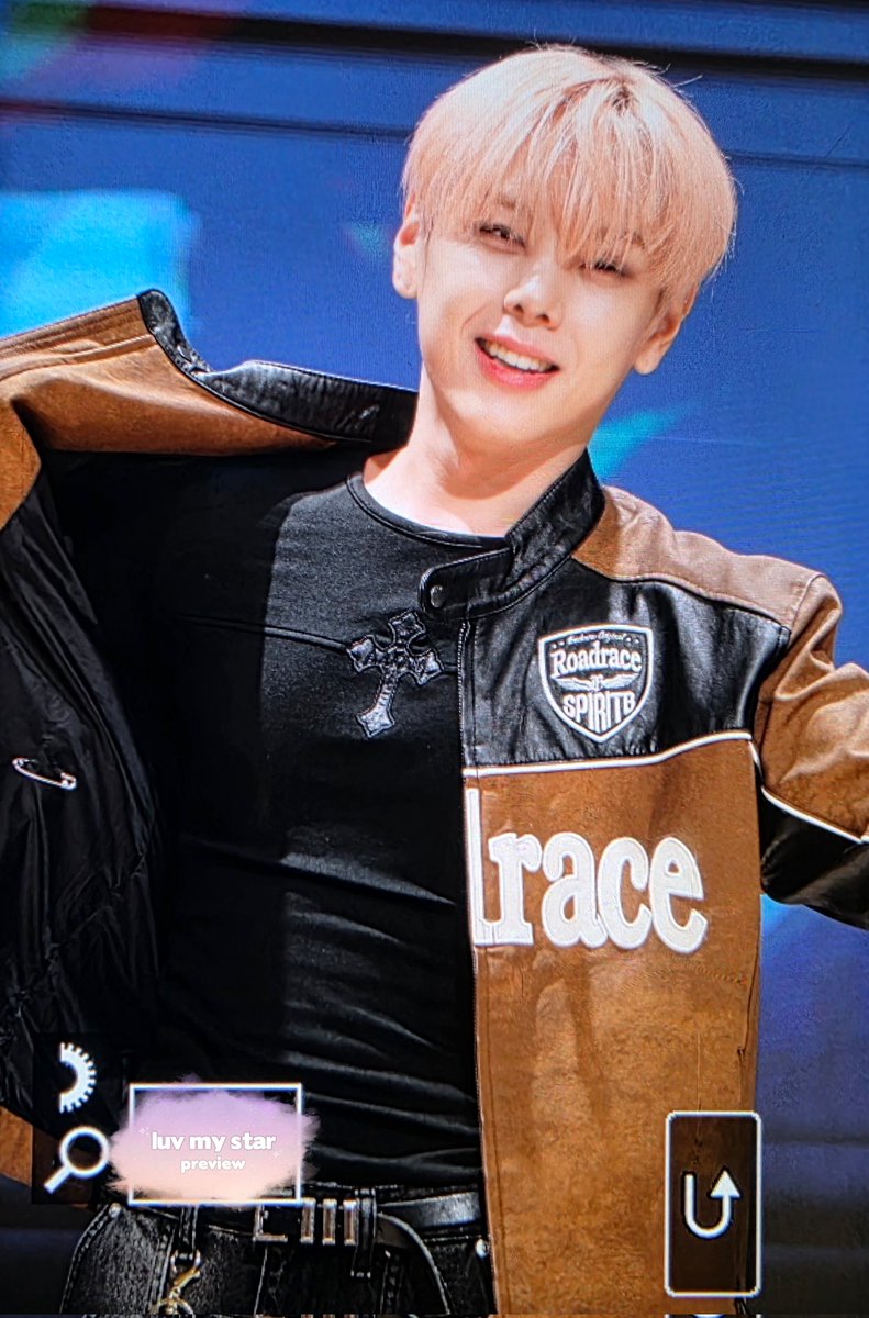 251203 점프업 팬싸 프리뷰
#WEi #위아이 #장대현 #대현
#댄찌표❤ #댄타민
<a href="/JDH__official/">장대현(JANGDAEHYEON)</a> <a href="/WEi__Official/">위아이(WEi)_OFFICIAL</a> <a href="/WEi__Member/">위아이(WEi)</a>