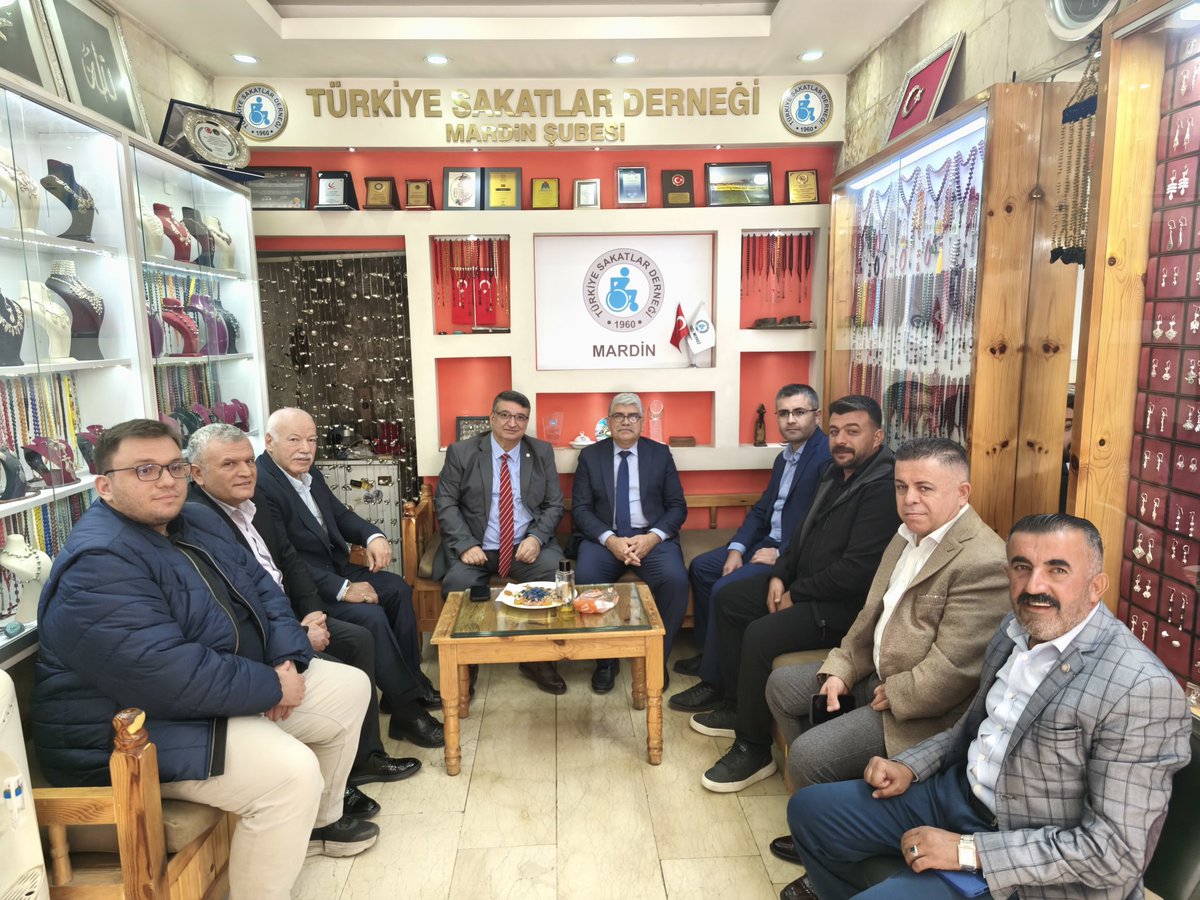 03 Aralık Dünya engelliler günü Münasebetiyle Artuklu ilçesinde kurulu olan Türkiye Sakatlar derneği Mardin Şube Başkanı Hasan Anuk'u ziyaret ettik.  <a href="/icisleriSTi/">Sivil Toplumla İlişkiler Genel Müdürlüğü</a> <a href="/Mardin_Valiligi/">Mardin Valiliği</a>