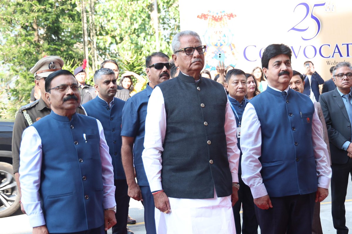 OmMathur_Raj's tweet photo. कुलाधिपति के रूप में आज सिक्किम मणिपाल विश्वविद्यालय के २५वें  दीक्षांत समारोह में शामिल हुआ , सभी पदक विजेताओं व स्नातक डिग्री धारक  छात्रों को उज्ज्वल भविष्य के लिए शुभकामना ।
@PMOIndia https://t.co/08lXjckcbk