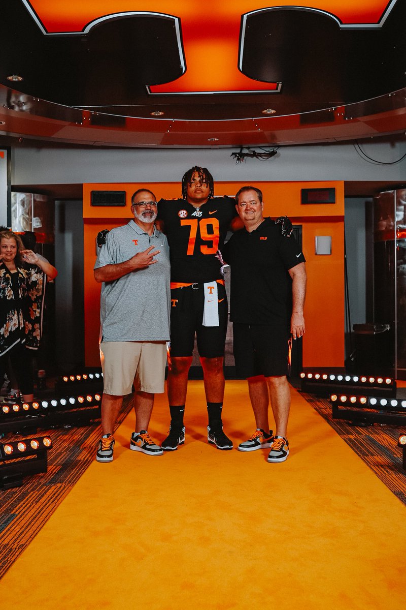 Gelarbee's tweet image. #GBO #RockyTop26