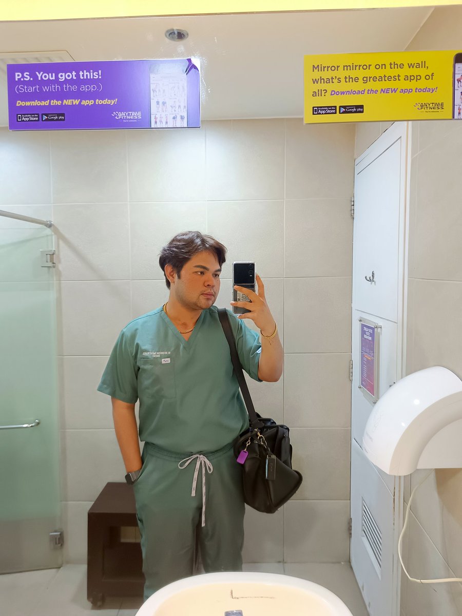 DocGeeyow's tweet photo. Work➡️Gym https://t.co/FZqE8kP3gB