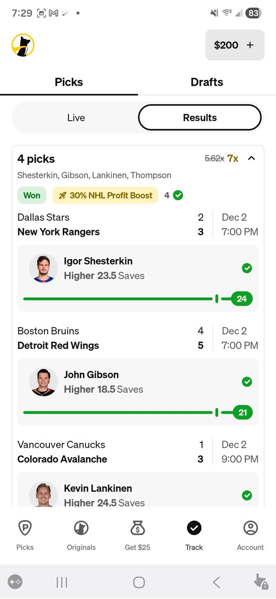 Brozae__'s tweet photo. @BoomerCFB @DraftKings @Pick6 Thats Crazy underdog corrected it https://t.co/D6q0aCaPEo