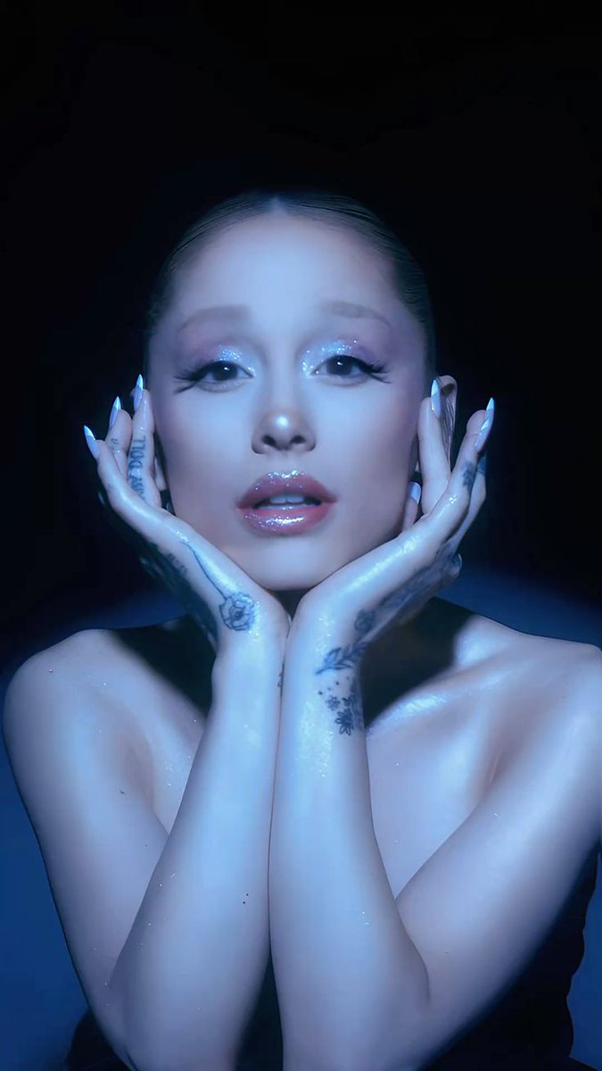 team arianator latam ꕤ tweet media