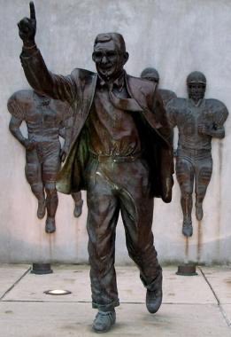 LeftHender_'s tweet image. BREAKING: Sources tell me Penn State is finalizing a deal to make the Joe Paterno Statue its next head coach, where it will operate from the press box like Joe did late in his career. It’s a 7 year deal.

The Statue is back and Penn State has it’s man on signing day.
