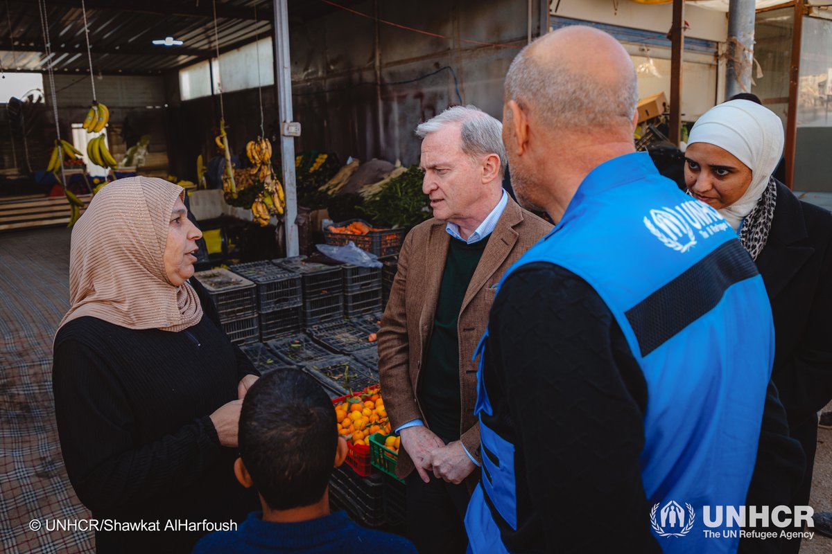 ZaatariCamp's tweet photo. Honoured to welcome the 🇫🇷 ambassador H.E. Franck Gellet, in #Zaatari_camp!
During his visit, he had meaningful conversations with refugees about their daily lives, challenges, and hopes for the future. https://t.co/h9OYc4Nzxr