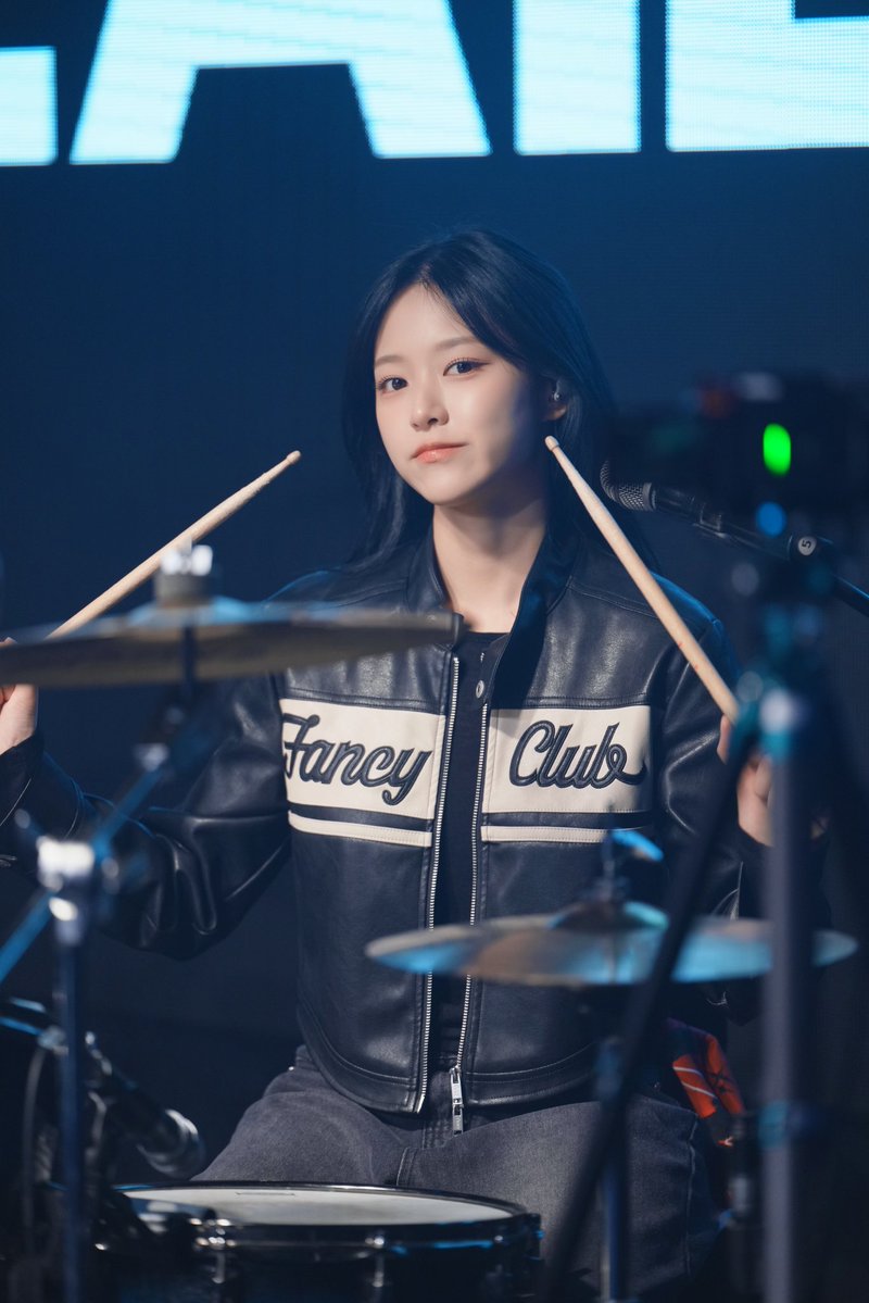 [LATENCY OFFICIAL]
🥁
#레이턴시 #현진
#LATENCY #HYUNJIN