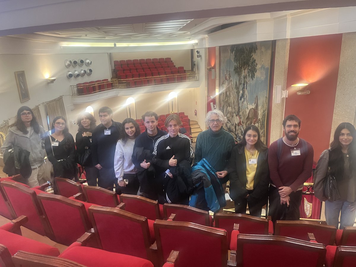 Encantados de recibir en el <a href="/ieee_es/">IEEE</a> y <a href="/CESEDEN_OFICIAL/">Centro Superior Estudios de Defensa Nacional 🇪🇸</a>  a los alumnos del Seminario " El agua: recurso estratégico en situaciones de emergencia" de la <a href="/geologicasUCM/">Facultad de Ciencias Geológicas</a>.
 #culturadedefensa