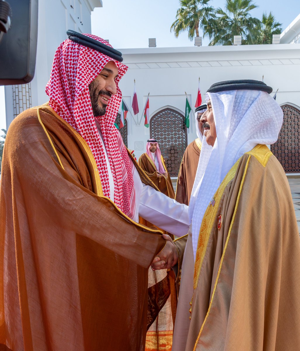 Bandaralgaloud's tweet photo. سمو سيدي #ولي_العهد يرأس وفد المملكة في الدورة الـ 46 للمجلس الأعلى لمجلس التعاون لدول الخليج العربية التي بدأت أعمالها اليوم في مملكة البحرين. https://t.co/jV93HKcNoa