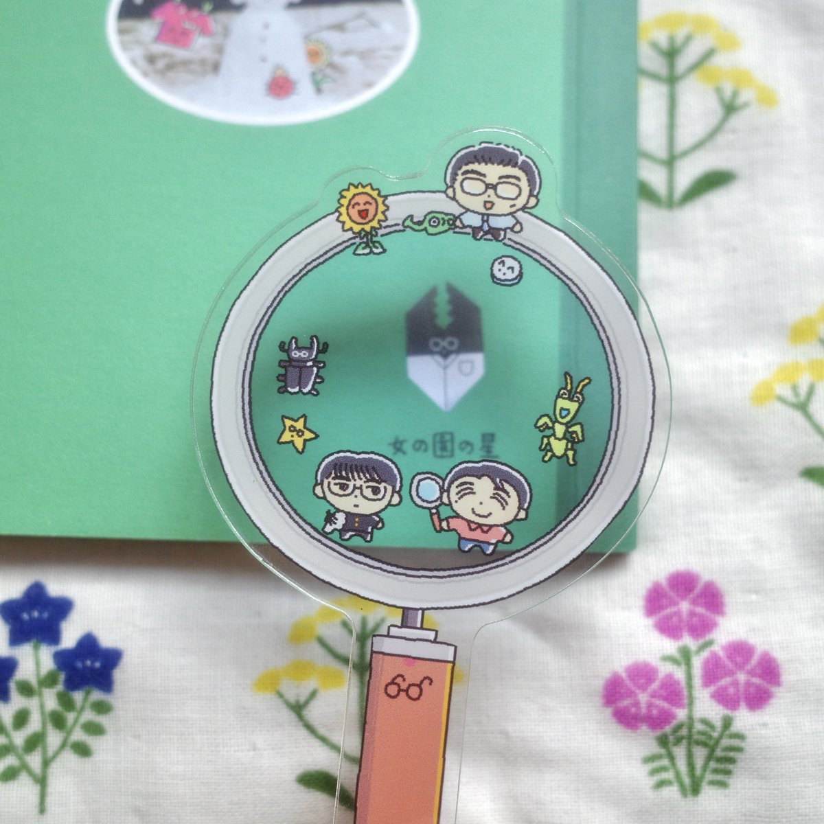 66snowsnow's tweet image. #女の園の星
新刊的打样！还做了老师们的放大镜打卡棒🔍～