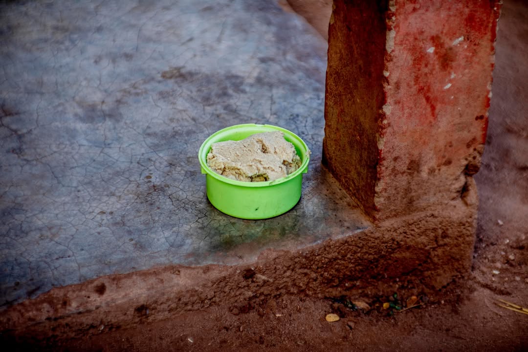 En Mozambique, much<a href="/s/">『S』</a> niñ@s comen shima —agua y harina— todos los días. Este 25 de dic queremos regalarles una comida especial a los 200 peques de Escolas de Paz: sabor, alegría y un día para ser solo niños💚

Puedes ayudar a través del siguiente link
azadaverde.org/navidad
