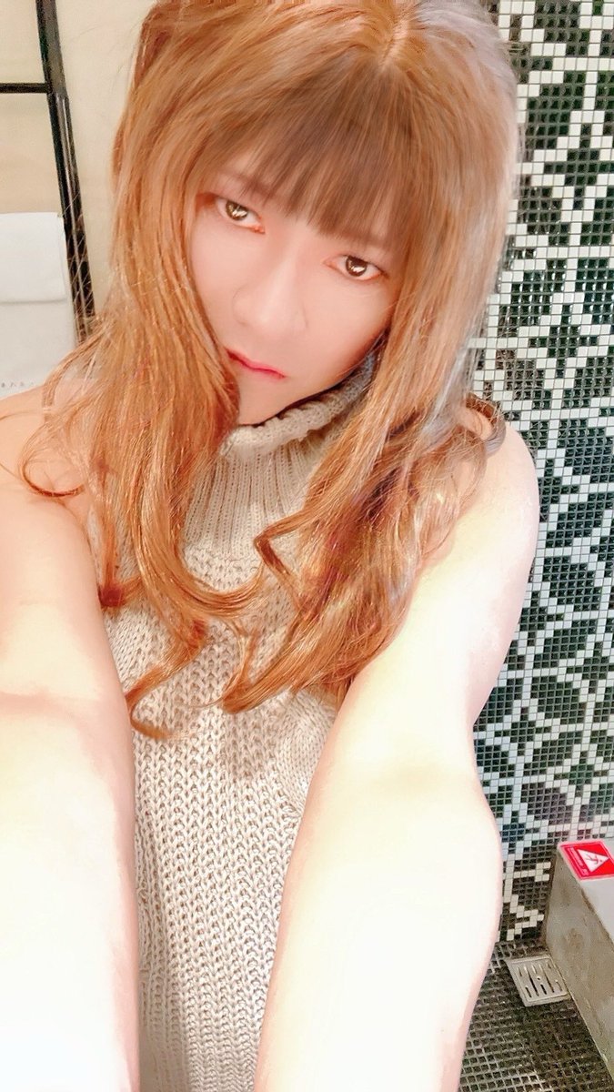 FallenSisi's tweet photo. 有眼妝跟沒眼妝真的差距不只是那麼一點點！
假睫毛再怎麼戴，還是得靠後製工作呀！🤔️

And不要再問我要不要約？請看清楚個人簡介

原因如下： 

1. 我不欠錢，沒在援
2. 我怕麻煩，怕得病
3. 我沒時間
4. 我雖然不優，但我太龜毛太挑剔啦😩怕傷到你

#偽娘 
#Femboy 
#Crossdressing
#Sissy
#男の娘 https://t.co/WiViVlIFOL