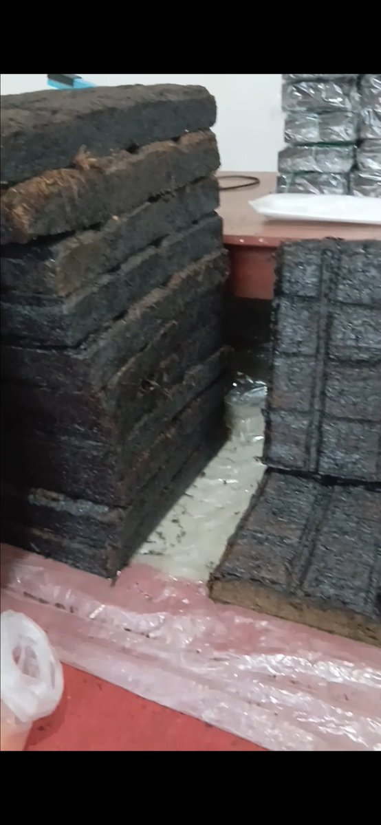 IXflaze's tweet photo. Yuk boleh di order (tembakau garangan khas wonosobo) melayani eceran dan grosir.
Wa : 082224442698 https://t.co/FJW7BTCmcM